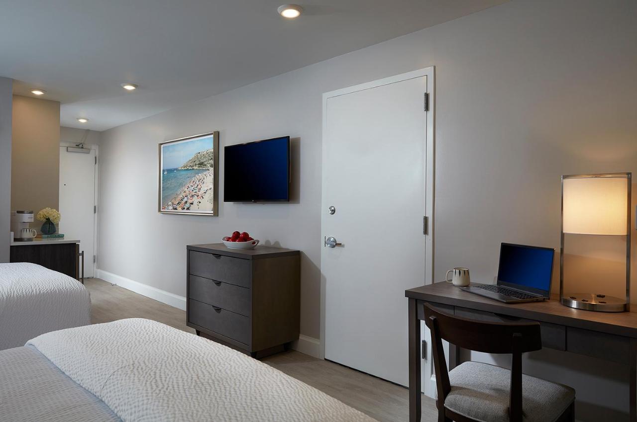 Hotel The Pointe 4*